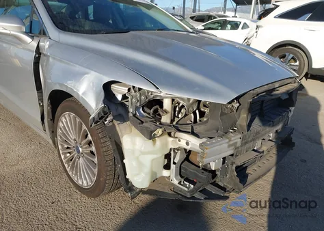 2014 Ford Fusion Titanium z USA, uszkodzony, nr VIN 3FA6P0K99ER322134